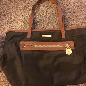 MK shoulder tote